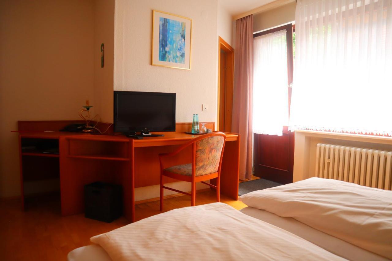 Hotel Pension Zur Harburg Uslar Exterior foto